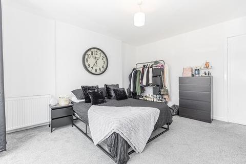 38 Randolph Drive, Clarkston, Glasgow, G76 8AW