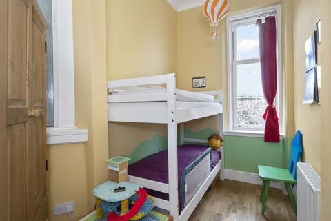 10 Hermitage Park, Edinburgh, EH6 8HB