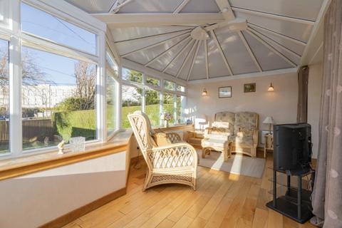 12 Strathearn Road, Clarkston, Glasgow, G76 7TY