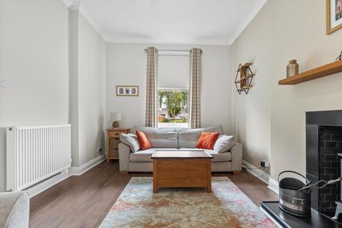 60e Wellgate, Lanark, ML11 9DT