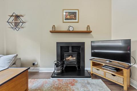 60e Wellgate, Lanark, ML11 9DT