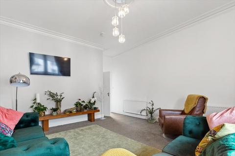 3 bedroom flat for sale, Ayr Road, Lanark, ML11