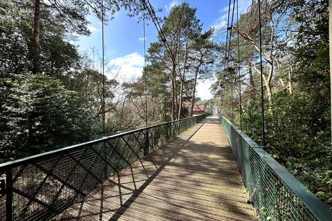 Flat 5, 68 West Overcliff Drive, Bournemouth, BH4 8AB