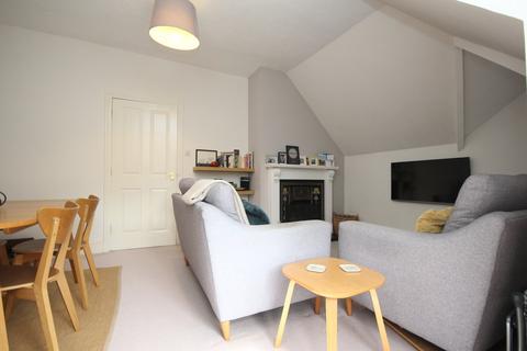 Flat 5, 68 West Overcliff Drive, Bournemouth, BH4 8AB