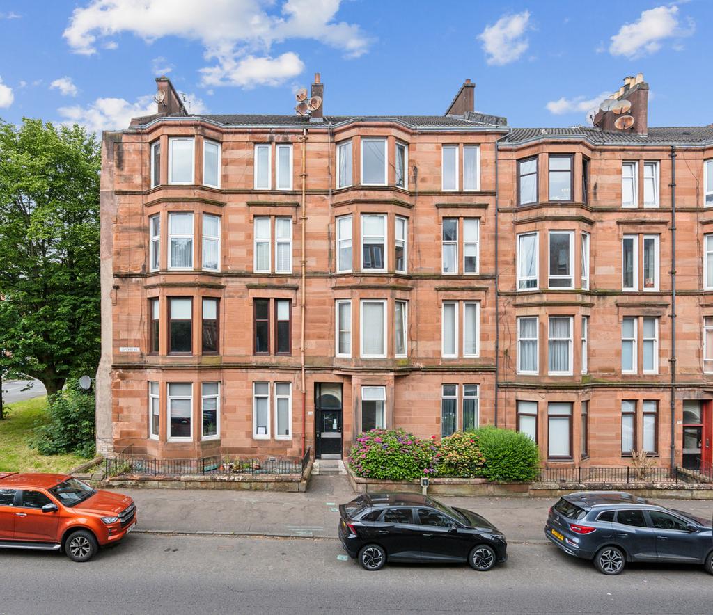 Copland Road, Glasgow, G51 2 bed flat for sale £145,000