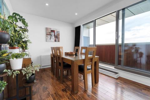 3 bedroom apartment for sale, Western Harbour Terrace, Edinburgh, EH6