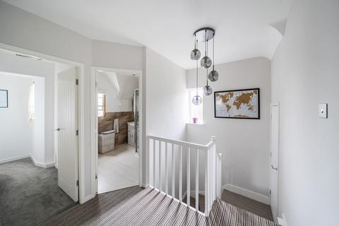36 Westgate, Guiseley, Leeds, LS20 8HL