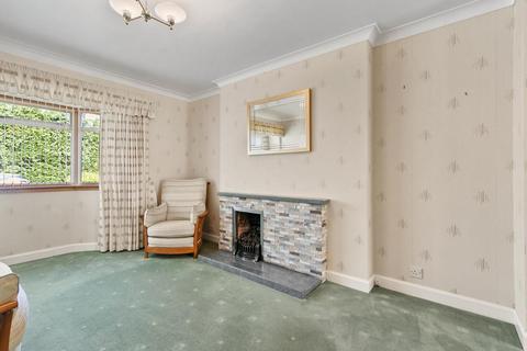 7 Hillend Crescent, Clarkston, Glasgow, G76 7XU