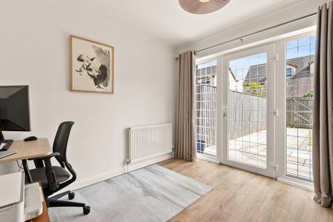 22 Seres Drive, Clarkston, Glasgow, G76 7PJ