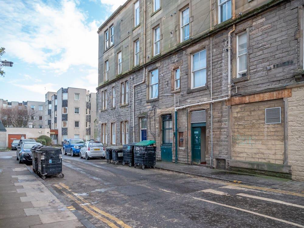 Apartment in Edinburgh - More