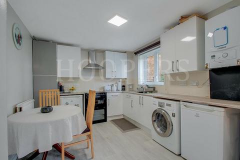 1 bedroom ground floor flat for sale, Crispian Close, LONDON, NW10