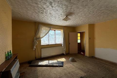 173 South End Road, Rainham, RM13 7XX
