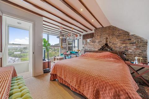 136 Spa Hill, London, SE19 3TU