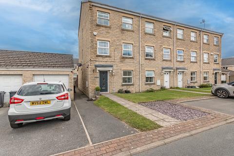 5 bedroom end of terrace house for sale, Bewick Drive, Bingley, West Yorkshire, BD16