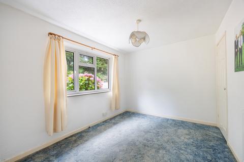 13 Blake Close, Torquay, TQ1 4UJ