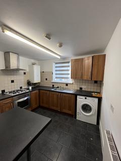 2 bedroom flat to rent, St. Dunstan's Road, London E7