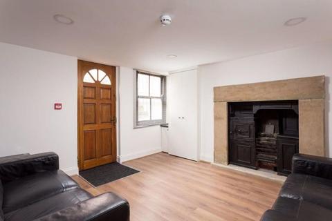 6 bedroom house to rent, Burchett Grove, Leeds LS6
