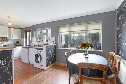 39 Acres Avenue, Ongar, CM5 0BJ