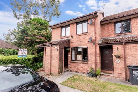 1 bedroom maisonette for sale, Swallow Close, Greenhithe, Kent