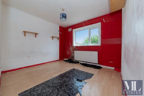 4 bedroom house for sale, Pitfield Way, Neasden NW10