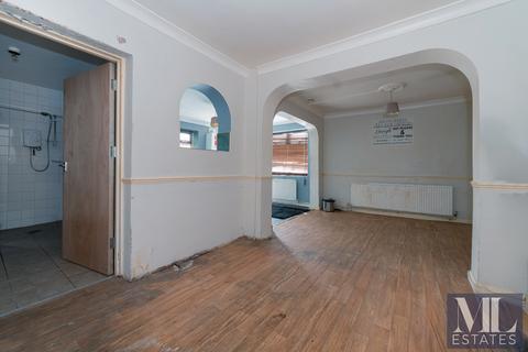 30 Pitfield Way, London, NW10 0PR