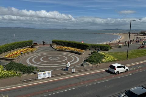 2 bedroom apartment to rent, Back Crescent Street, Morecambe, LA4