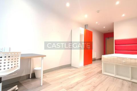 4 bedroom flat share to rent, Dundas Works, Dundas Street, Huddersfield, HD1 2HE