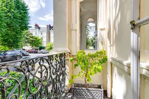 5b Randolph Road, London, W9 1AN