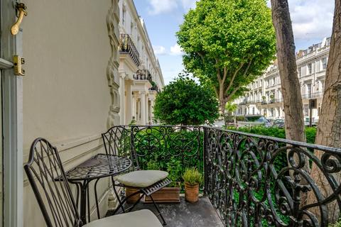 5b Randolph Road, London, W9 1AN