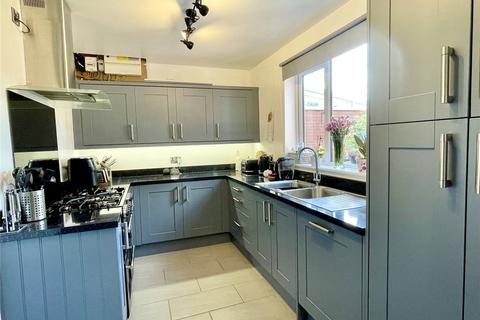 3 bedroom detached house for sale, Coppice Drive, Oswestry, Shropshire, SY11