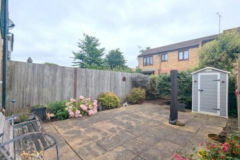 12 Briarwood Close, Feltham, TW13 4QL