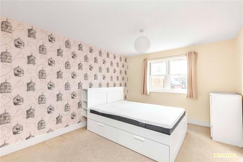 2 bedroom apartment to rent, Chapman Way, Haywards Heath, West Sussex, RH16