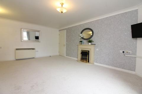 1 bedroom retirement property for sale, Paynes Park, Hitchin, SG5