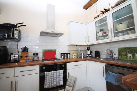 2 bedroom flat for sale, Friday Street, Henley-on-Thames