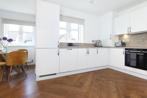 9 Somerville Road, Balerno, EH14 5BF