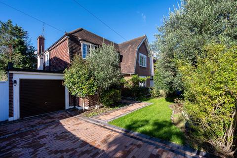 5 bedroom detached house to rent, Barham Road, Copse Hill, London, SW20