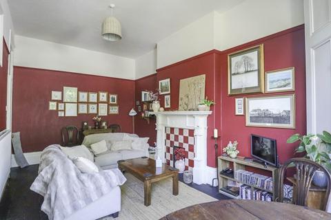 2 bedroom flat for sale, Victoria Quadrant - Superb Period Flat