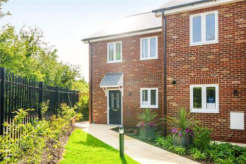 3 bedroom end of terrace house for sale, Potyns Walk, Snodland, Kent