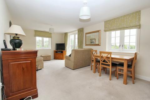 2 bedroom retirement property for sale, Station Road, Letchworth Garden City, SG6