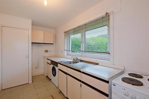 5 Avon Crescent, Glassford, Strathaven, ML10 6TP