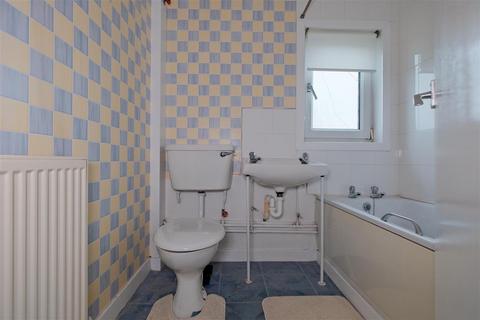 5 Avon Crescent, Glassford, Strathaven, ML10 6TP