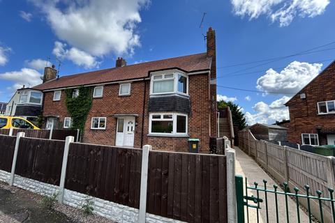 3 bedroom flat for sale, Maes Y Gwanwyn, Rhostyllen, Wrexham, LL14