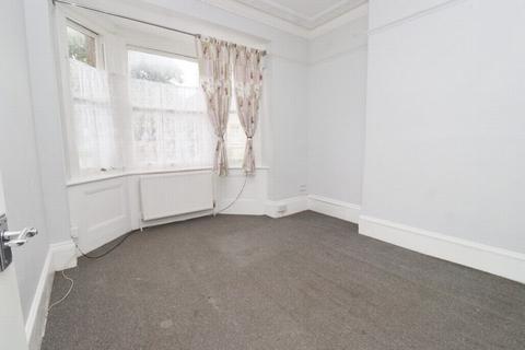 2 bedroom flat to rent, Ethelbert Terrace, Westgate on Sea, CT8