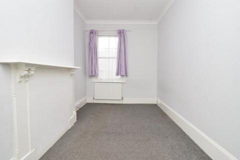 2 bedroom flat to rent, Ethelbert Terrace, Westgate on Sea, CT8