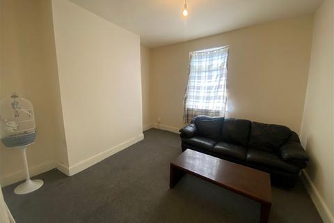 4 bedroom end of terrace house for sale, 193 Ormskirk Road, Wigan