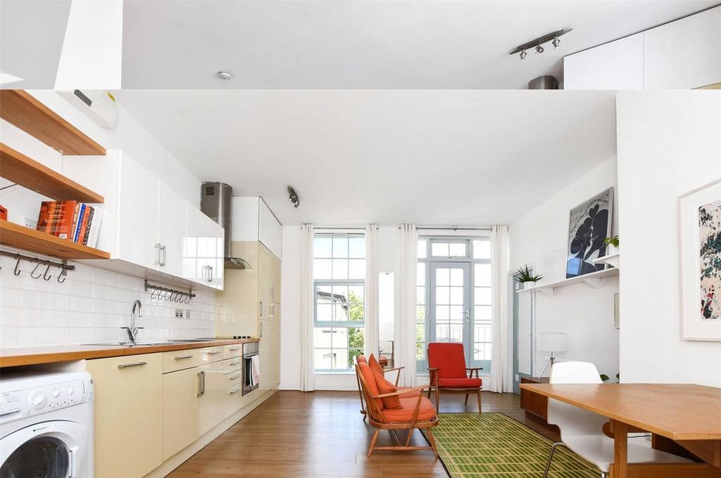 Living Room/Kitchen