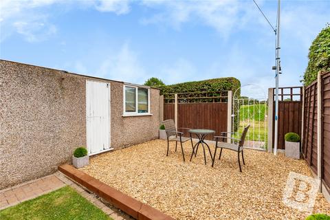 29 Lakeside, Rainham, RM13 9SN