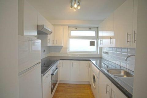 1 bedroom flat to rent, Goulden House, Battersea, SW11