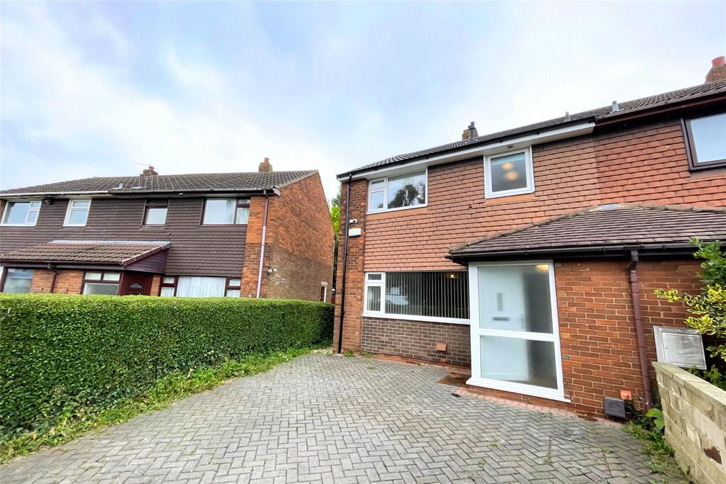 Garforth, Leeds LS25 3 bed semidetached house to rent £1,250 pcm (£