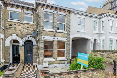 3 bedroom terraced house for sale, Cedar Road, Norwich